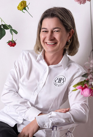 Pani Černáková